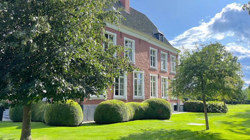 Villa château historique en campagne près de Knokke, entourée de verdure